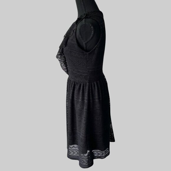 Molly Bracken Ruffles Sleeveless Lace Dress - Picture 2 of 13